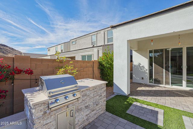 2037 E Charlotte Drive, Phoenix, AZ 85024