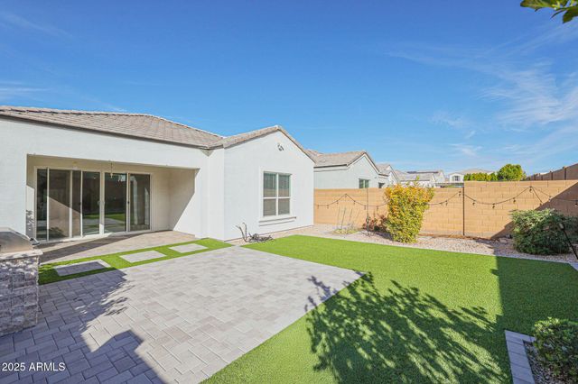 2037 E Charlotte Drive, Phoenix, AZ 85024