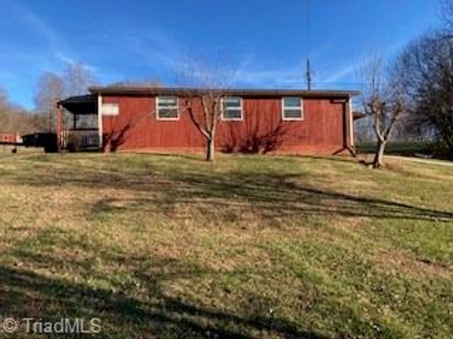3391 Asbury Road, Mount Airy, NC 27030