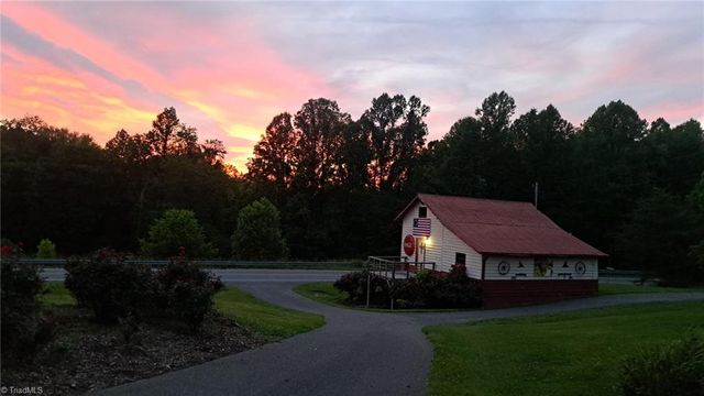 3391 Asbury Road, Mount Airy, NC 27030