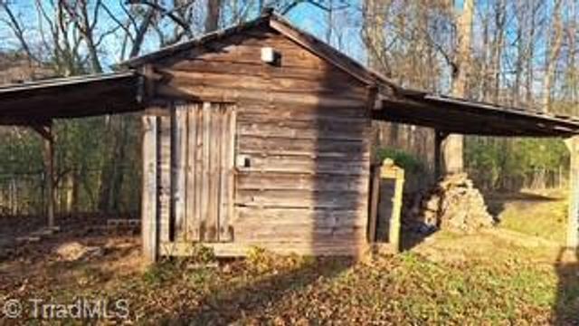 3391 Asbury Road, Mount Airy, NC 27030