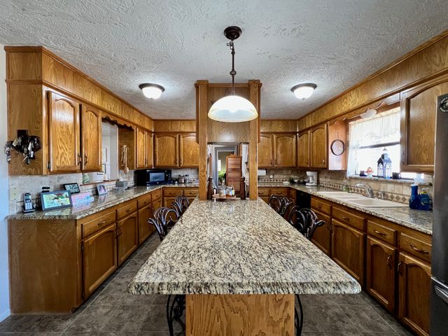 113 Bogey, Comanche, TX 76442