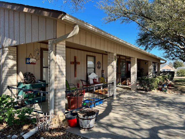 113 Bogey, Comanche, TX 76442