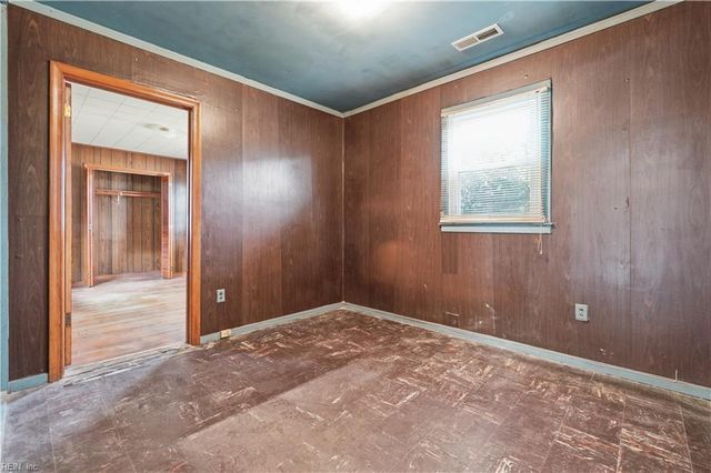 864 Lasser DR, Norfolk, VA 23513