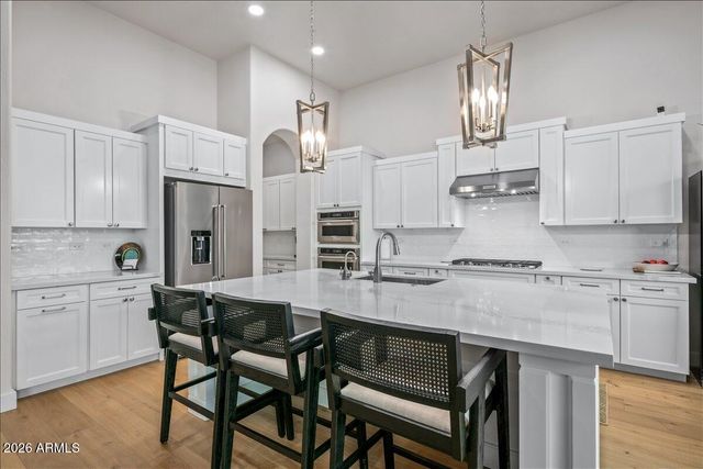 10876 E CELESTIAL Drive, Scottsdale, AZ 85262