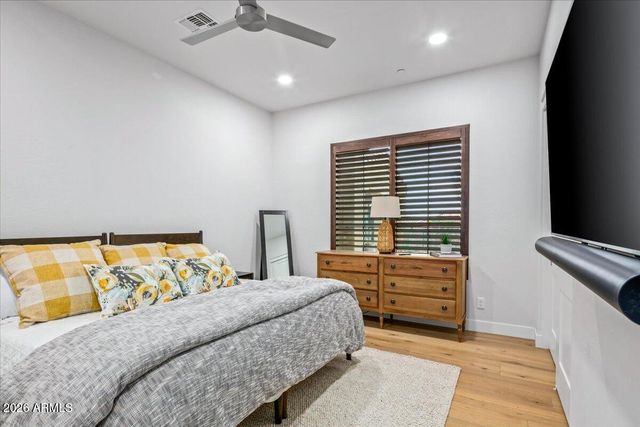 10876 E CELESTIAL Drive, Scottsdale, AZ 85262