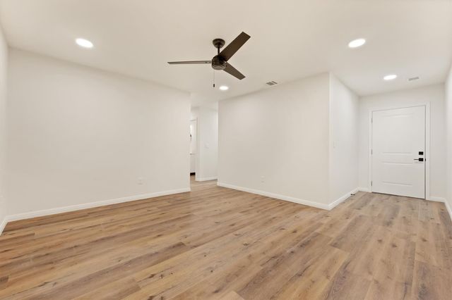 313 Mill ST 101, San Marcos, TX 78666
