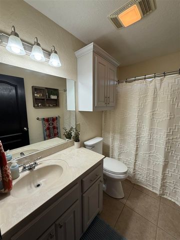 89 NE Deerfield Dr, Elgin, OK 73538