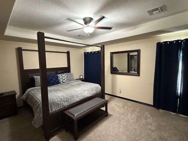 89 NE Deerfield Dr, Elgin, OK 73538
