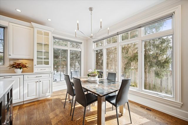 985 Pine Tree Lane, Winnetka, IL 60093