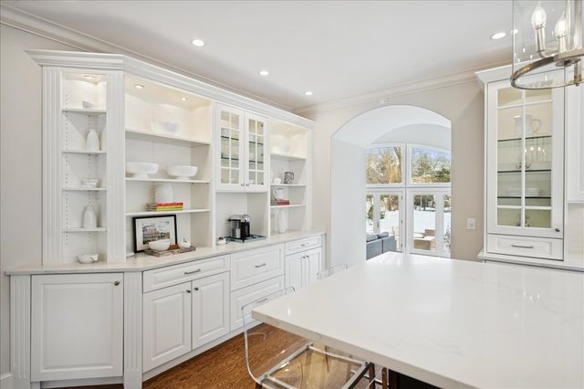 985 Pine Tree Lane, Winnetka, IL 60093