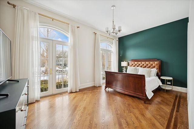 985 Pine Tree Lane, Winnetka, IL 60093