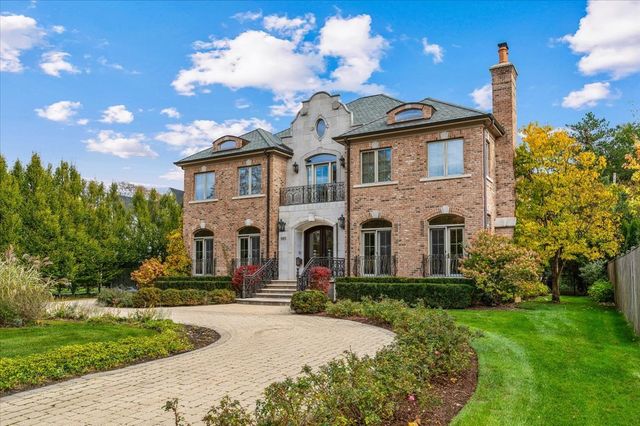 985 Pine Tree Lane, Winnetka, IL 60093