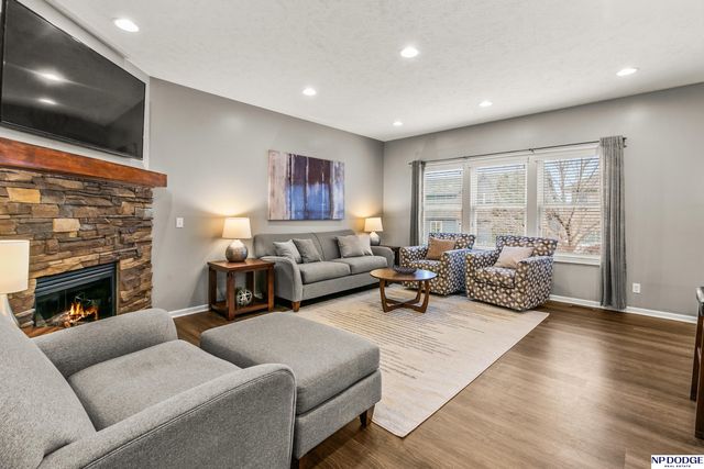 19507 Binney Circle, Elkhorn, NE 68022