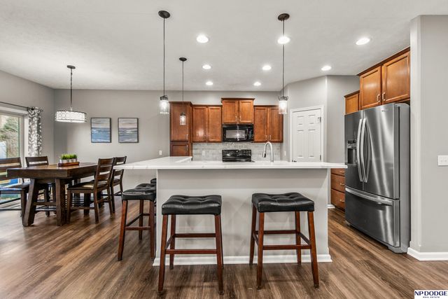 19507 Binney Circle, Elkhorn, NE 68022