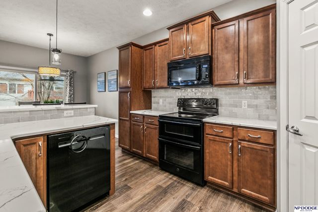 19507 Binney Circle, Elkhorn, NE 68022