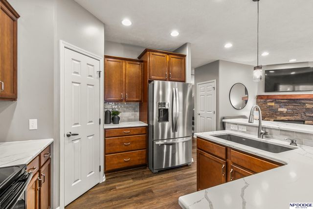 19507 Binney Circle, Elkhorn, NE 68022