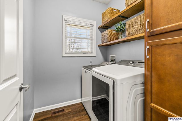 19507 Binney Circle, Elkhorn, NE 68022