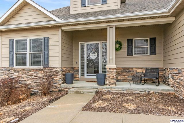 19507 Binney Circle, Elkhorn, NE 68022