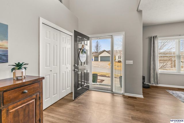 19507 Binney Circle, Elkhorn, NE 68022