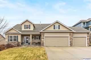 19507 Binney Circle, Elkhorn, NE 68022