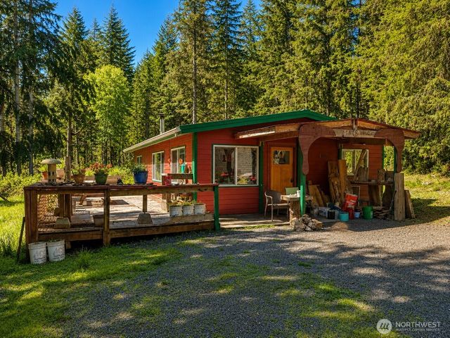 231 E Strong Road, Shelton, WA 98584