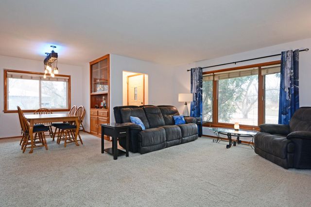 6971 W 192nd Avenue, Eden Prairie, MN 55346