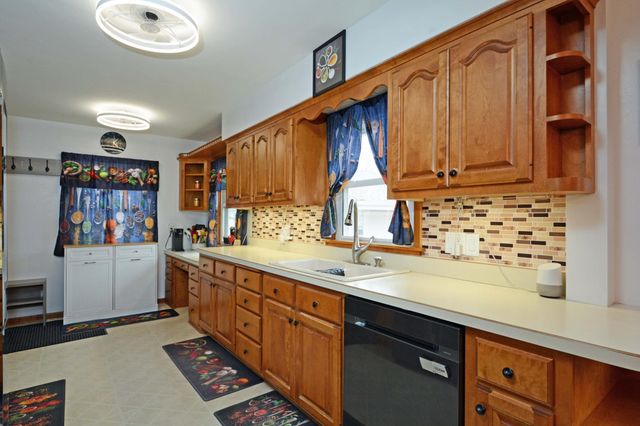 6971 W 192nd Avenue, Eden Prairie, MN 55346