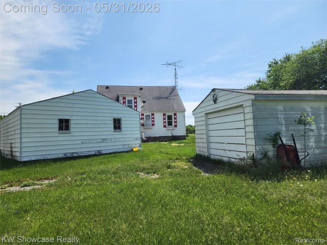 4356 S Vassar Road, Burton, MI 48519