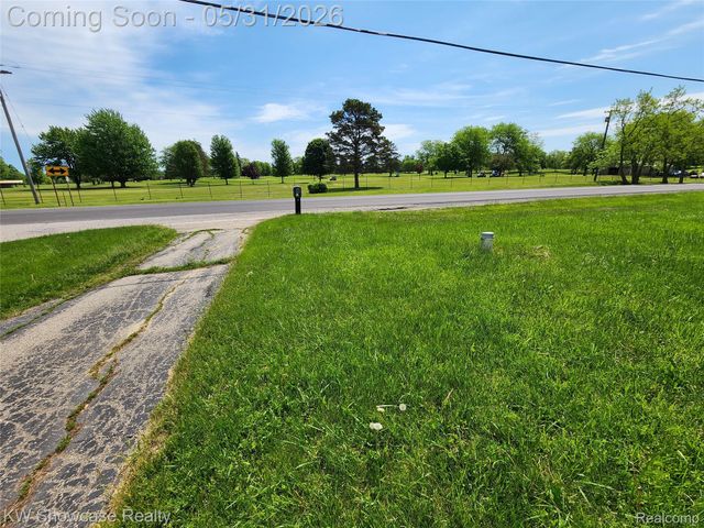 4356 S Vassar Road, Burton, MI 48519