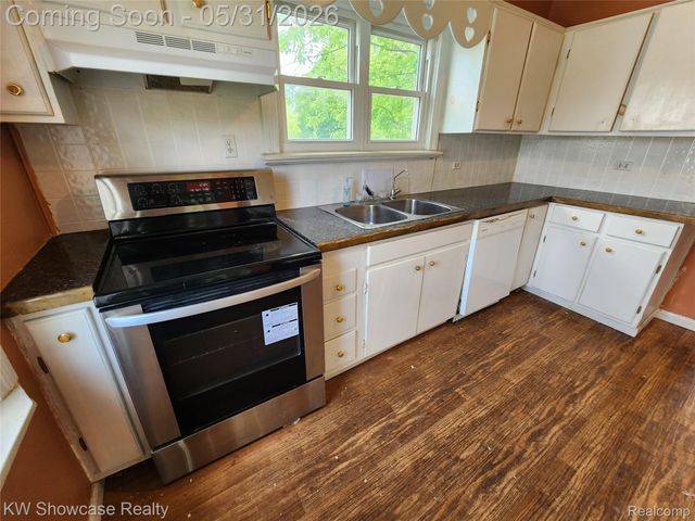 4356 S Vassar Road, Burton, MI 48519