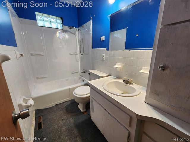 4356 S Vassar Road, Burton, MI 48519