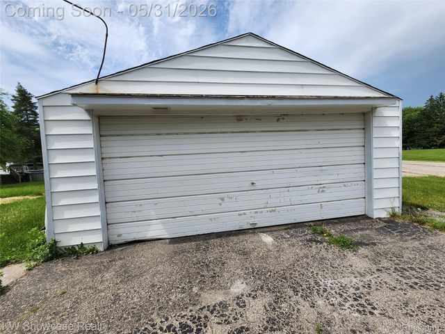 4356 S Vassar Road, Burton, MI 48519
