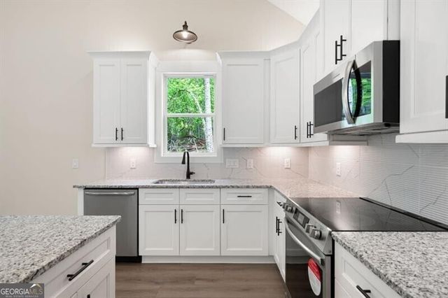 110 Doris Path, Dallas, GA 30157