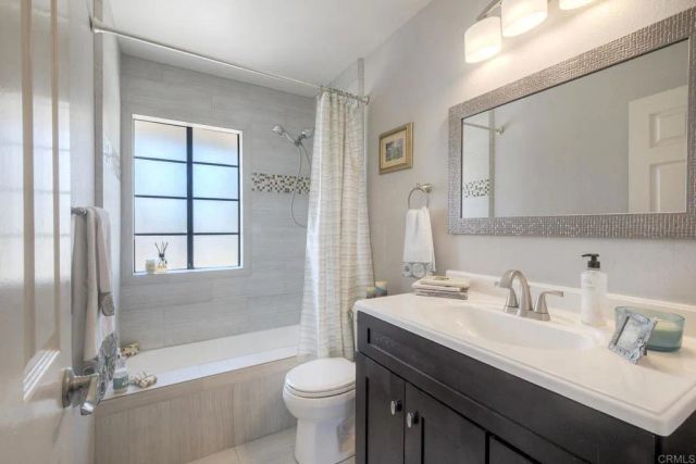 3045 Corte Trabuco, Carlsbad, CA 92009