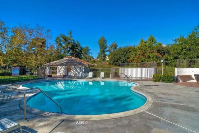 3045 Corte Trabuco, Carlsbad, CA 92009