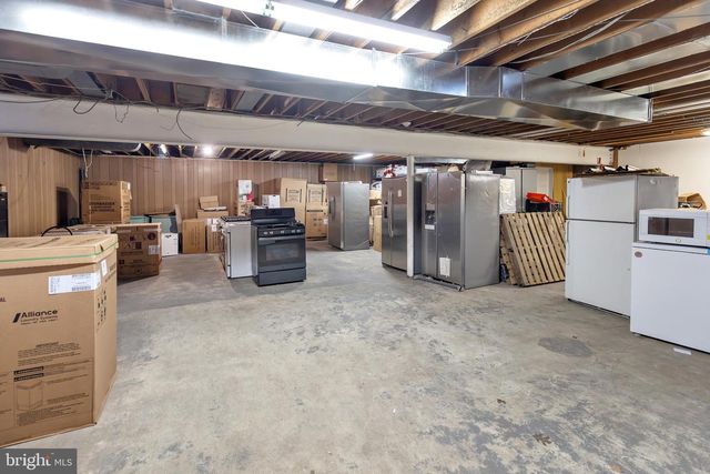 419 BLACK HORSE PIKE, Glendora, NJ 08029