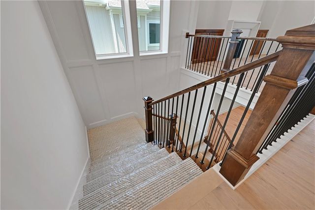22092 W 94th Terrace, Lenexa, KS 66220
