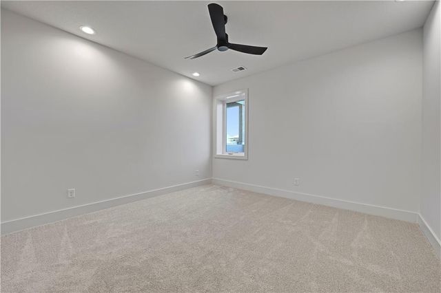 22092 W 94th Terrace, Lenexa, KS 66220