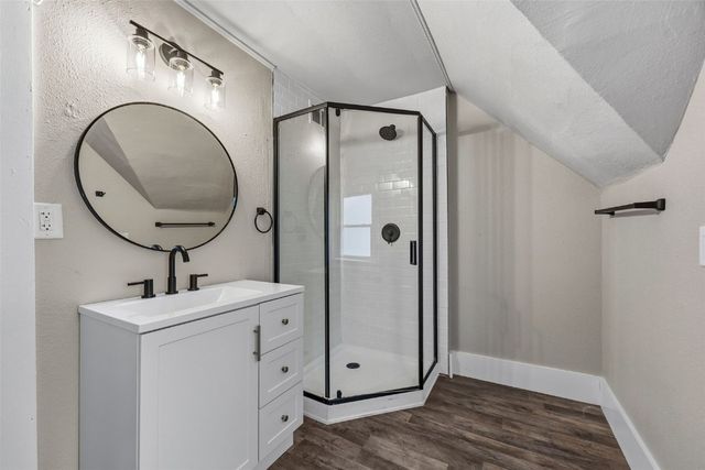 411 8th Avenue SW, Cedar Rapids, IA 52404