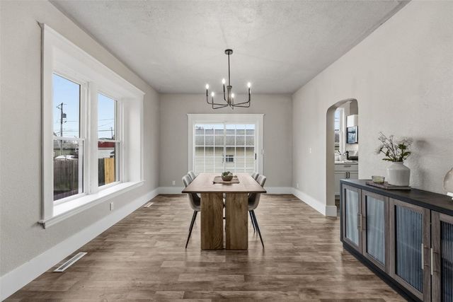 411 8th Avenue SW, Cedar Rapids, IA 52404