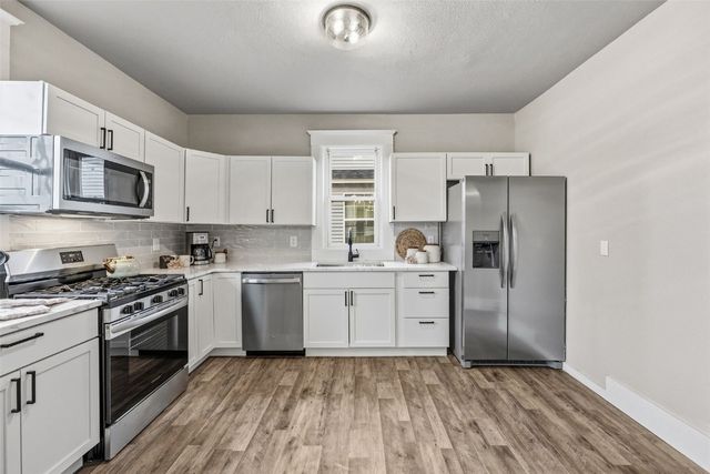 411 8th Avenue SW, Cedar Rapids, IA 52404