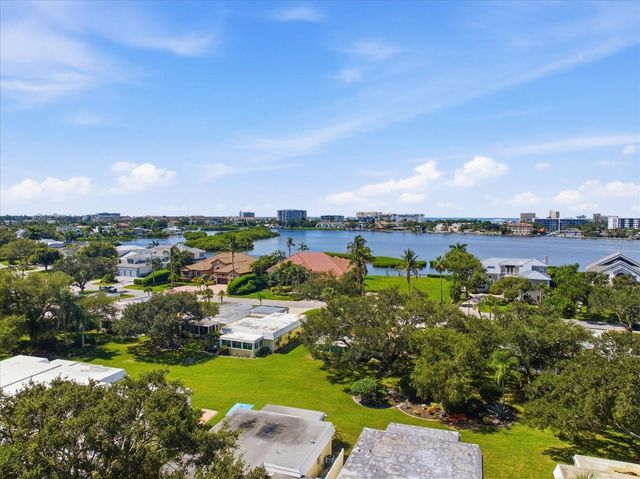 5826 DRIFTWOOD PLACE, Sarasota, FL 34231