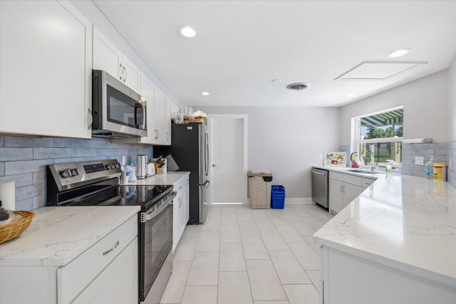5826 DRIFTWOOD PLACE, Sarasota, FL 34231