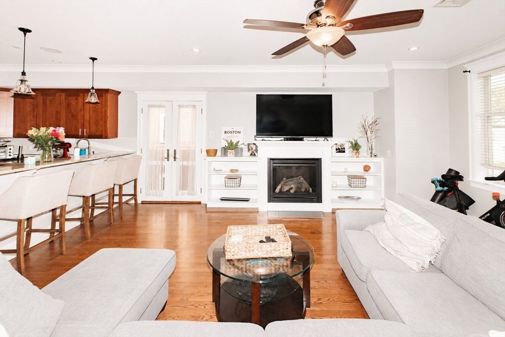 41 Coffey St 4, Boston, MA 02122