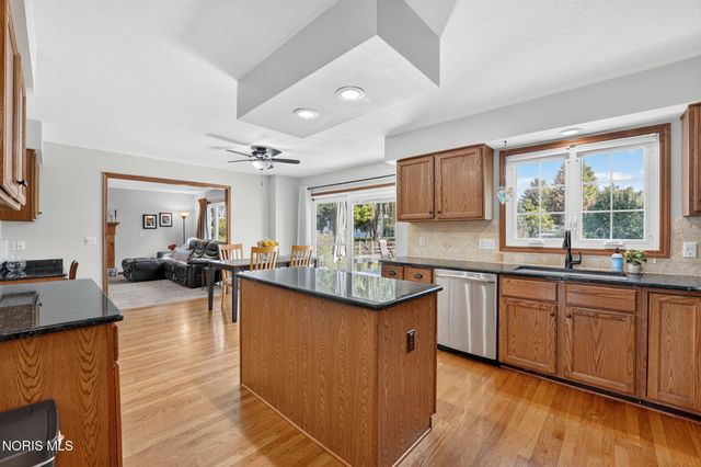 1803 Arrow Lane, Perrysburg, OH 43551
