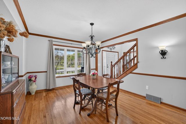 1803 Arrow Lane, Perrysburg, OH 43551