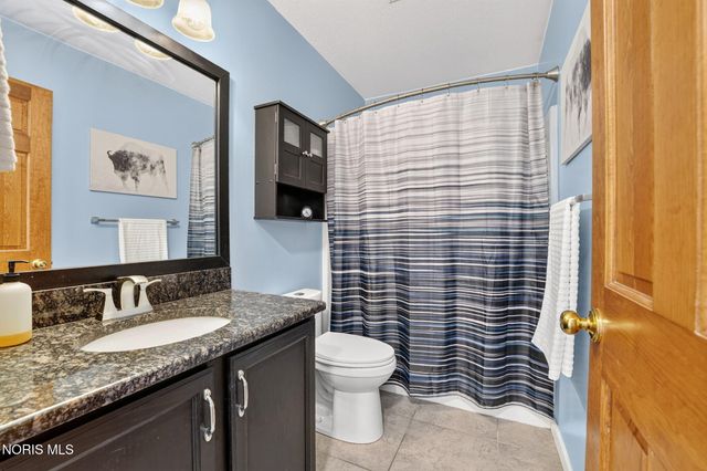 1803 Arrow Lane, Perrysburg, OH 43551