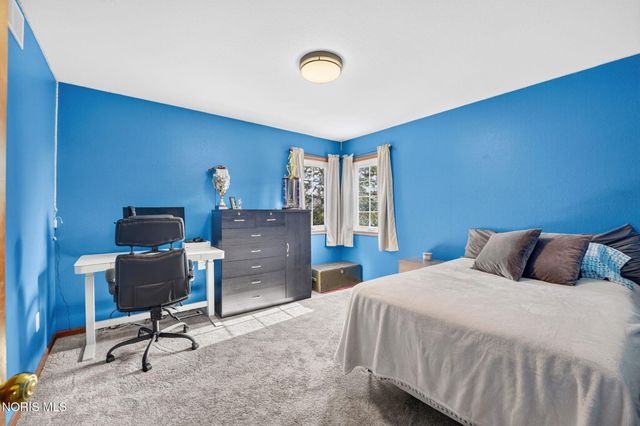 1803 Arrow Lane, Perrysburg, OH 43551