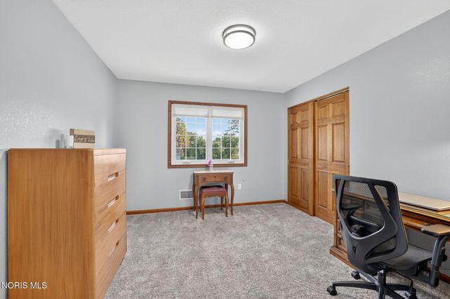 1803 Arrow Lane, Perrysburg, OH 43551